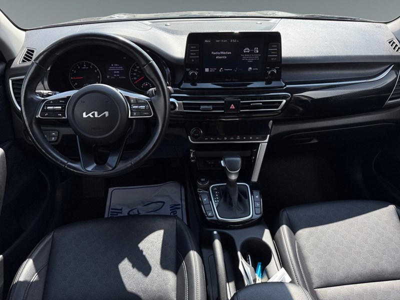2023 Kia Seltos EX FWD
