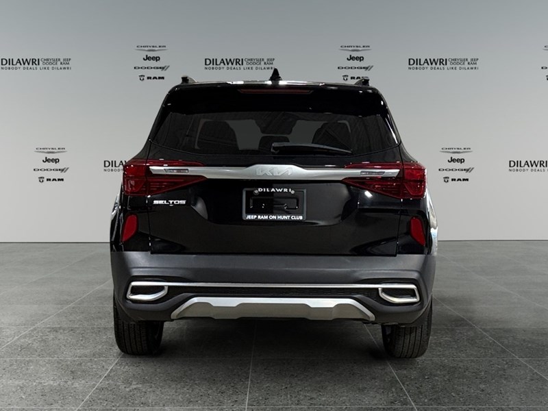 2023 Kia Seltos EX FWD