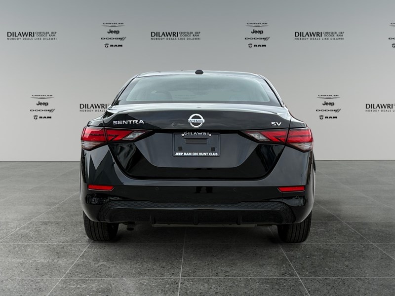 2021 Nissan Sentra SV CVT