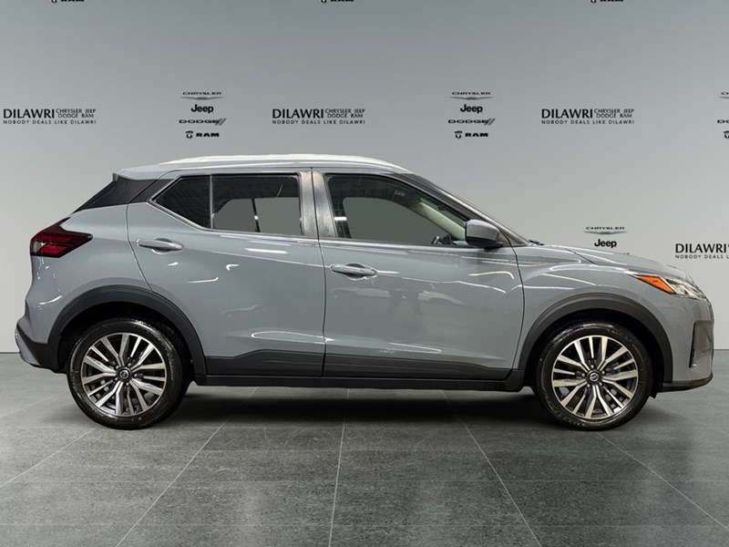 2021 Nissan Kicks SV FWD