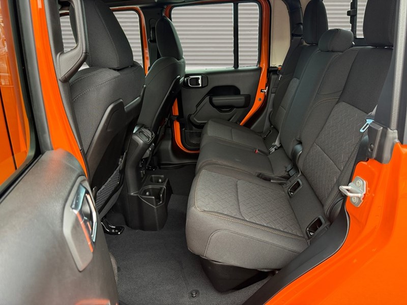 2025 Jeep Gladiator Mojave 4x4