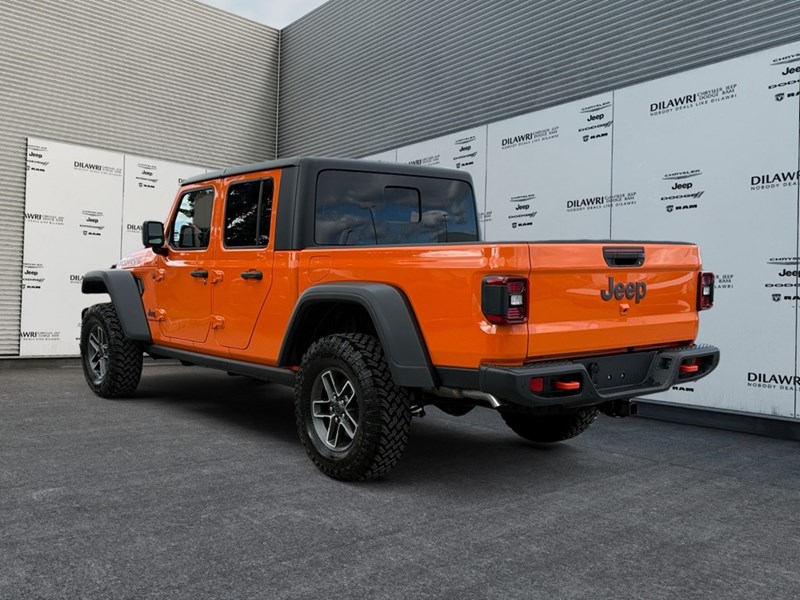 2025 Jeep Gladiator Mojave 4x4