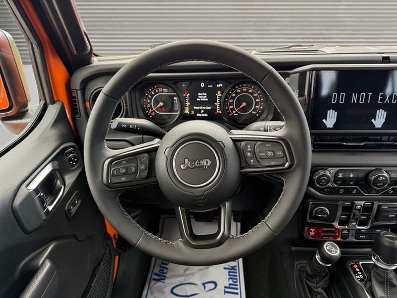2025 Jeep Gladiator Mojave 4x4