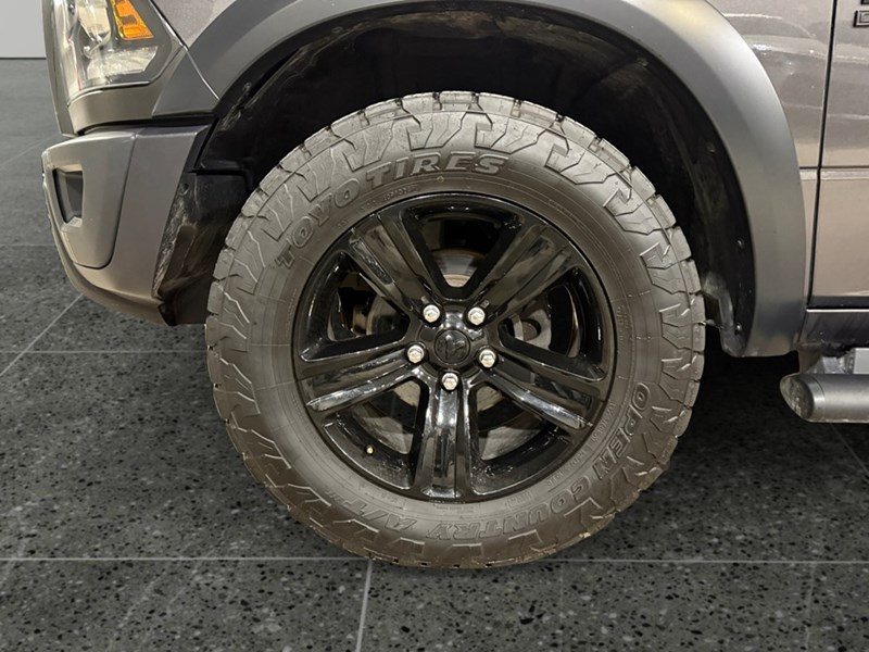 2022 RAM 1500 Classic SLT 4x4 Crew Cab 5'7" Box