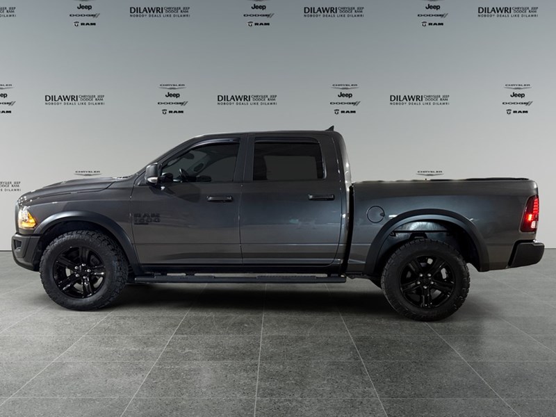 2022 RAM 1500 Classic SLT 4x4 Crew Cab 5'7" Box