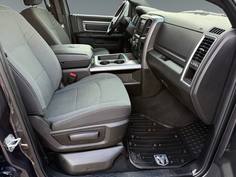 2022 RAM 1500 Classic SLT 4x4 Crew Cab 5'7" Box