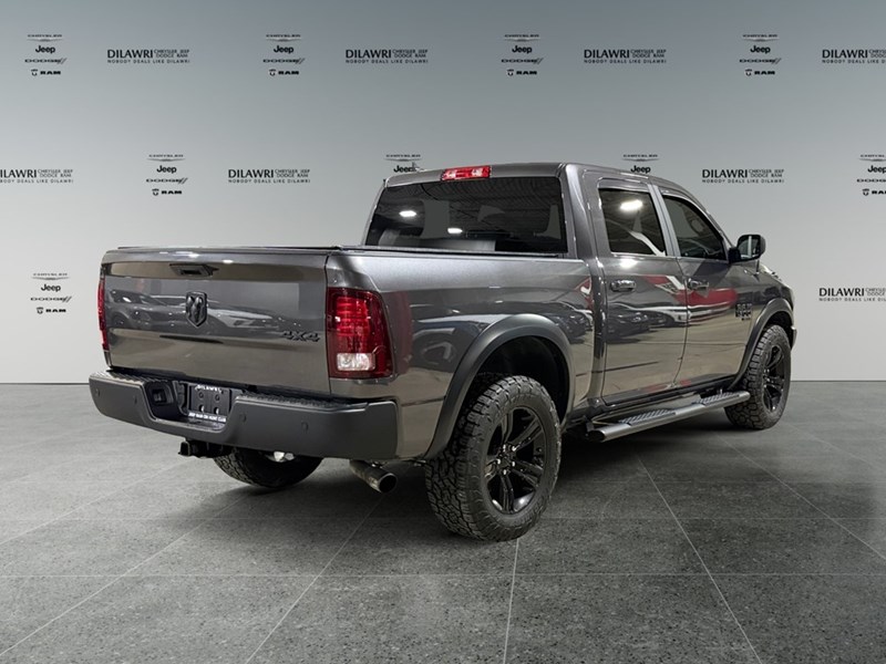 2022 RAM 1500 Classic SLT 4x4 Crew Cab 5'7" Box