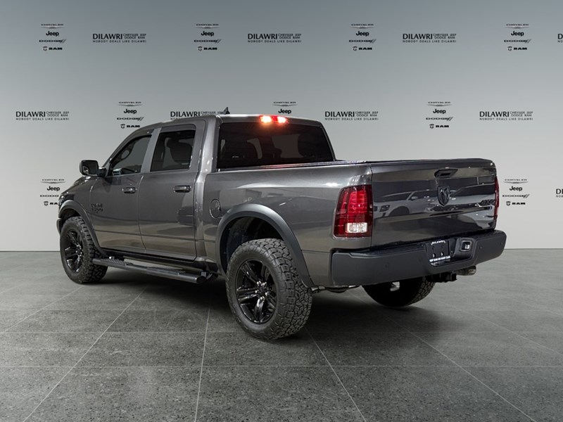 2022 RAM 1500 Classic SLT 4x4 Crew Cab 5'7" Box