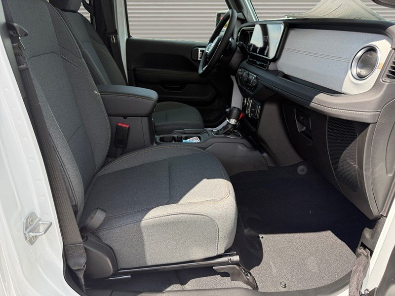 2025 Jeep Wrangler Sahara 4 Door 4x4