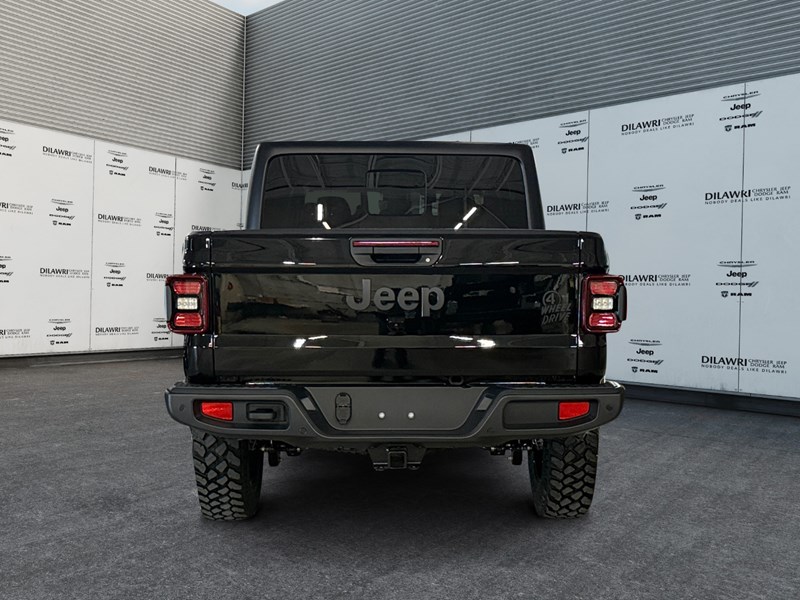 2025 Jeep Gladiator Willys 4x4