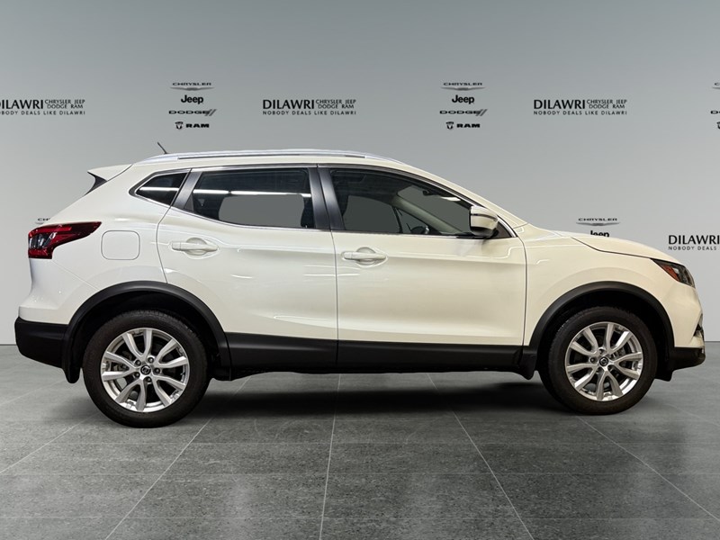 2022 Nissan Qashqai AWD SL CVT