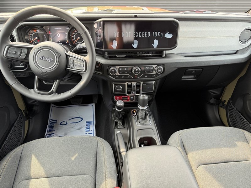 2025 Jeep Wrangler Willys 4 Door 4x4