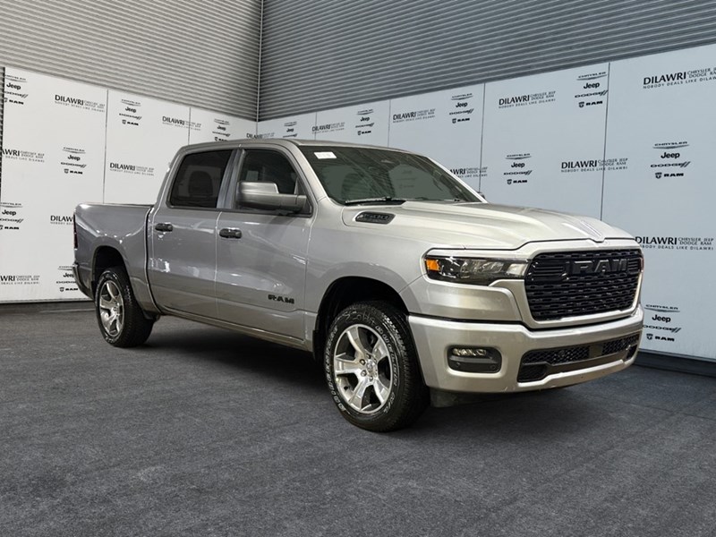 2025 RAM 1500 Tradesman 4x4 Crew Cab 5'7" Box