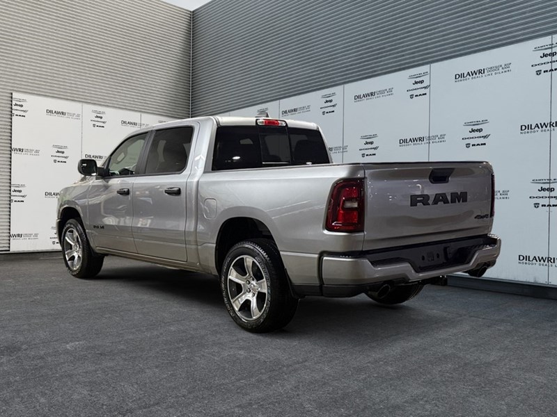 2025 RAM 1500 Tradesman 4x4 Crew Cab 5'7" Box