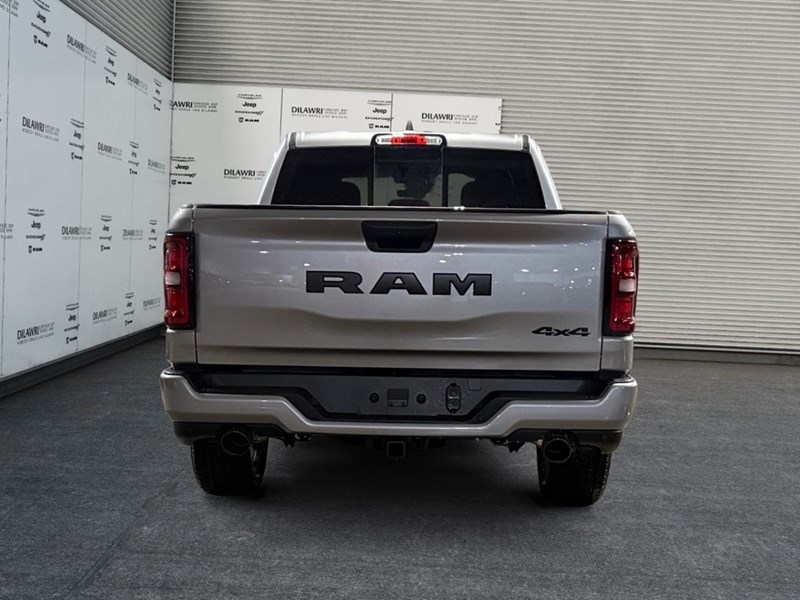 2025 RAM 1500 Tradesman 4x4 Crew Cab 5'7" Box