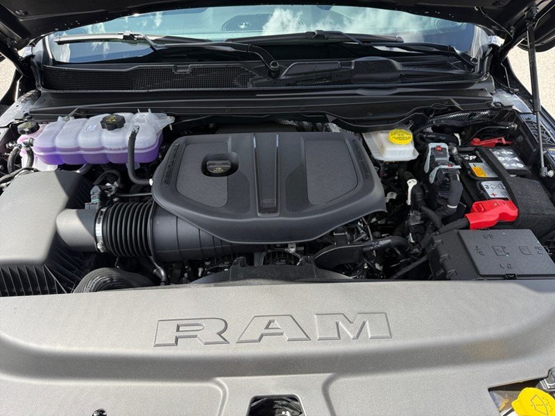 2025 RAM 1500 Big Horn 4x4 Crew Cab 5'7" Box