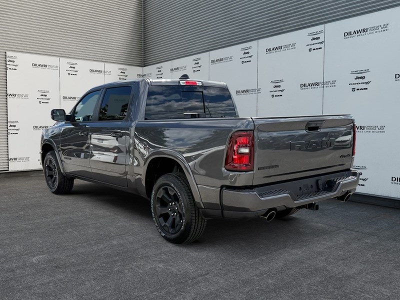 2025 RAM 1500 Big Horn 4x4 Crew Cab 5'7" Box