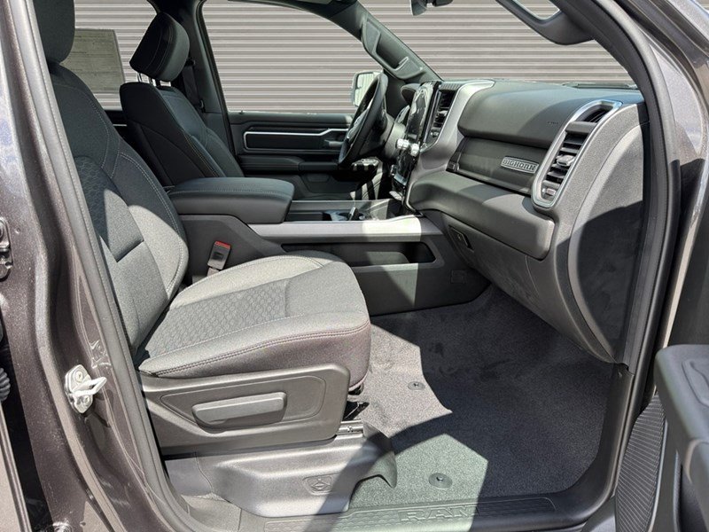 2025 RAM 1500 Big Horn 4x4 Crew Cab 5'7" Box