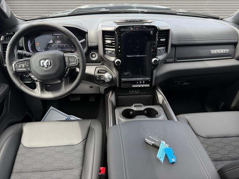 2025 RAM 1500 Sport 4x4 Crew Cab 5'7" Box
