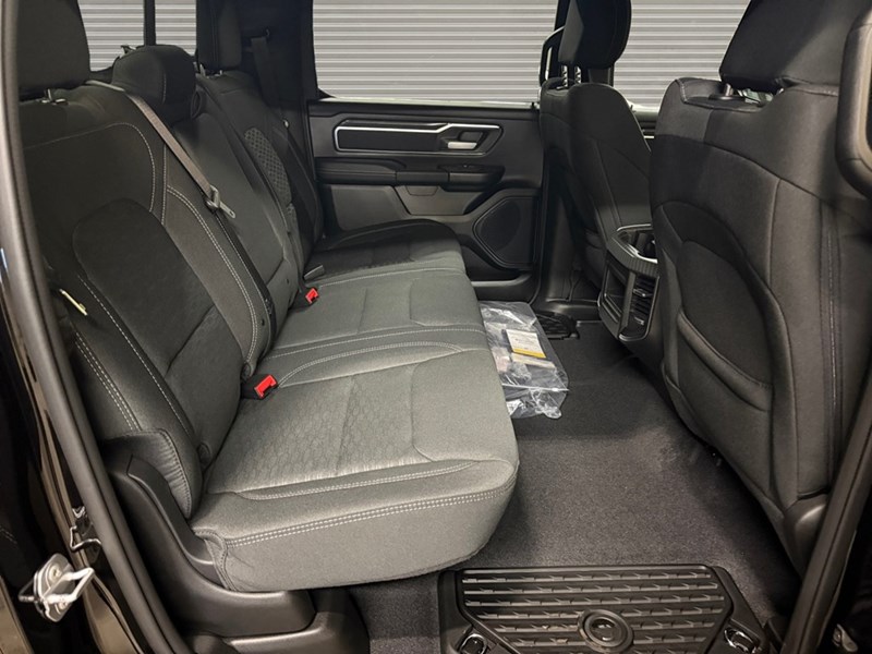2025 RAM 1500 Big Horn 4x4 Crew Cab 5'7" Box