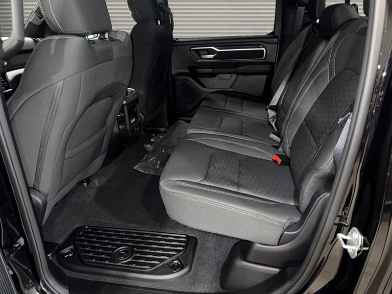 2025 RAM 1500 Big Horn 4x4 Crew Cab 5'7" Box