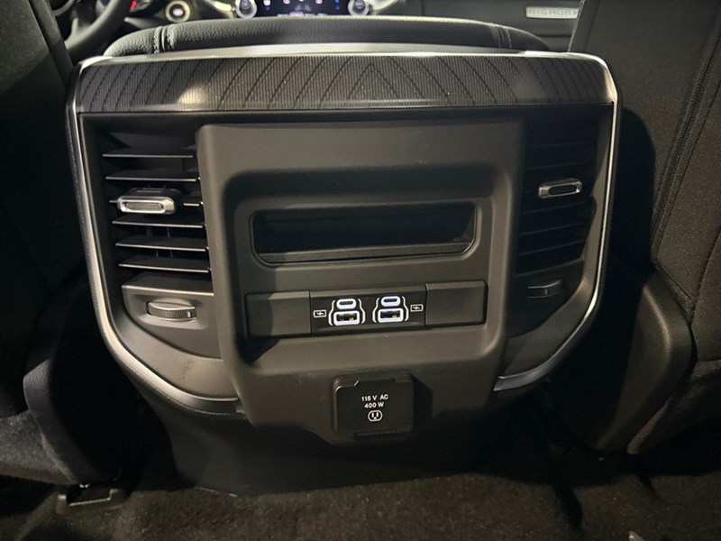 2025 RAM 1500 Big Horn 4x4 Crew Cab 5'7" Box