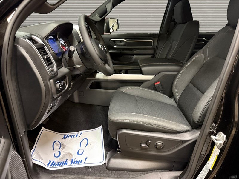2025 RAM 1500 Big Horn 4x4 Crew Cab 5'7" Box