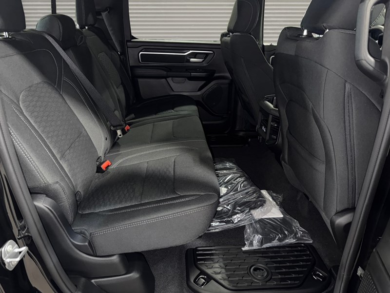 2025 RAM 1500 Big Horn 4x4 Crew Cab 5'7" Box