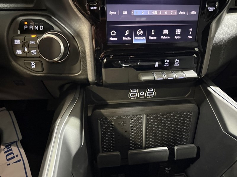2025 RAM 1500 Big Horn 4x4 Crew Cab 5'7" Box