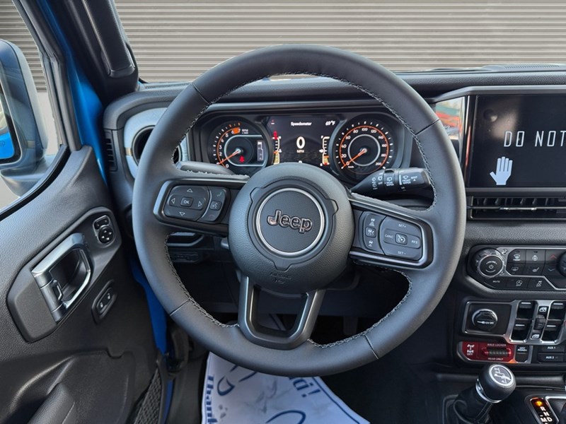 2025 Jeep Wrangler Willys 4 Door 4x4