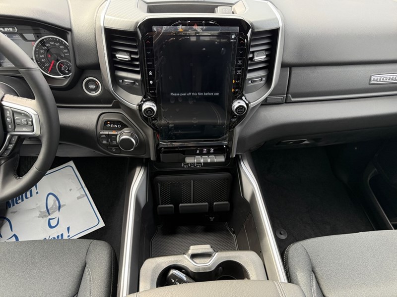 2025 RAM 1500 Big Horn 4x4 Crew Cab 5'7" Box