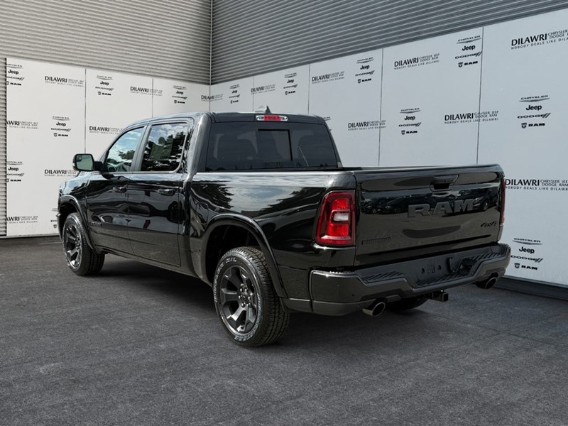 2025 RAM 1500 Big Horn 4x4 Crew Cab 5'7" Box