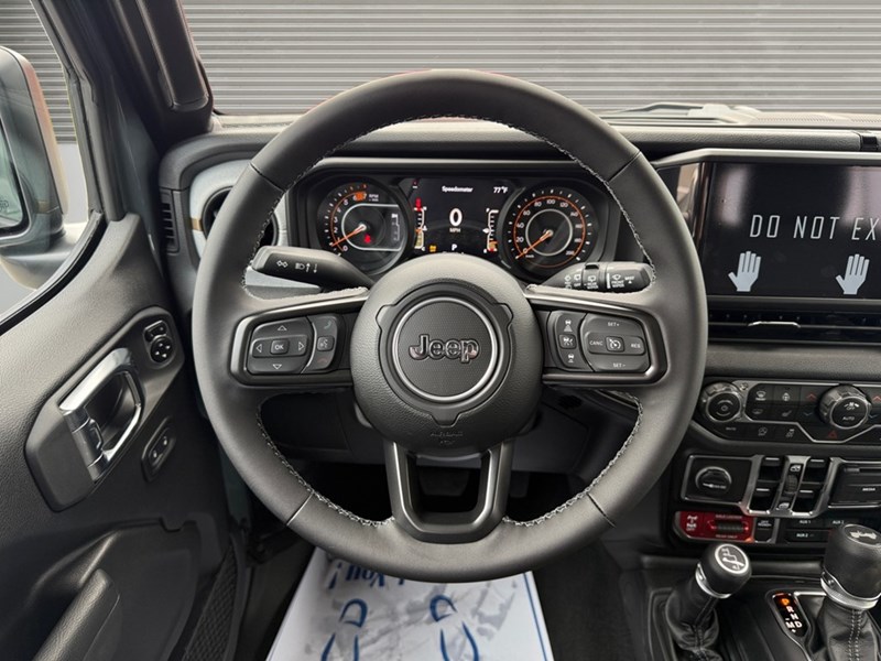 2025 Jeep Wrangler Willys 4 Door 4x4