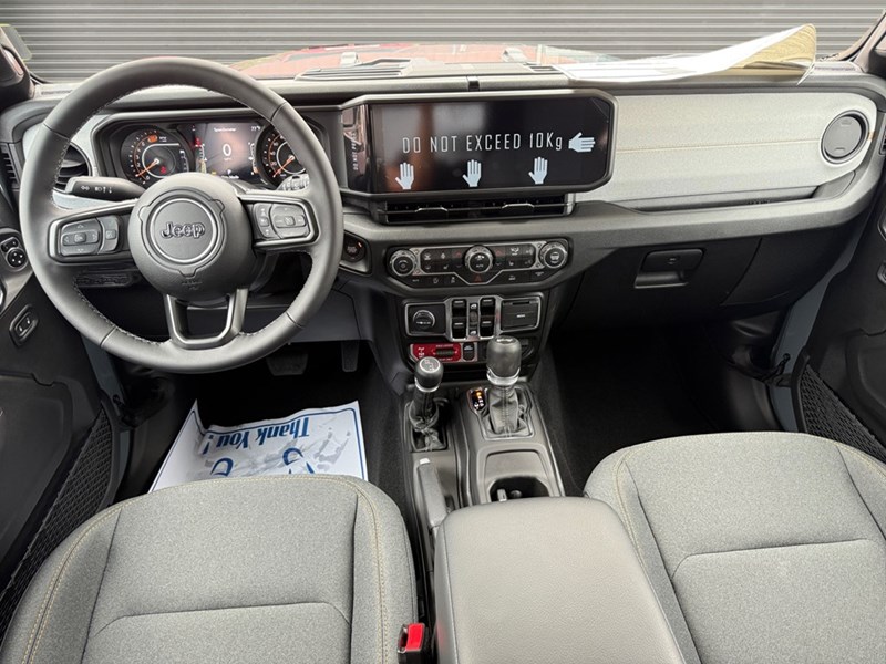 2025 Jeep Wrangler Willys 4 Door 4x4