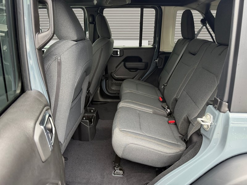 2025 Jeep Wrangler Willys 4 Door 4x4