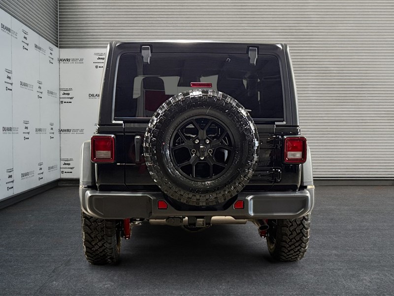 2025 Jeep Wrangler Willys 2 Door 4x4