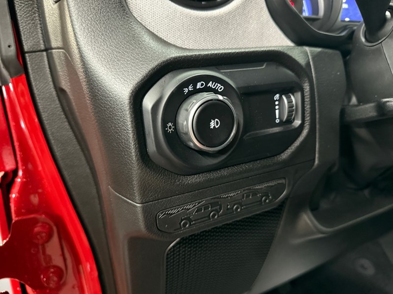 2025 Jeep Wrangler Willys 4 Door 4x4