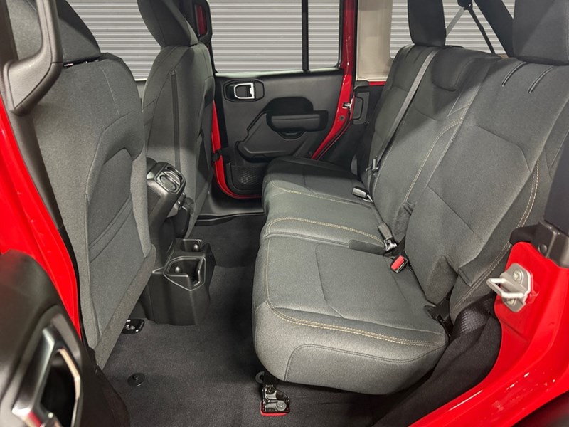 2025 Jeep Wrangler Willys 4 Door 4x4