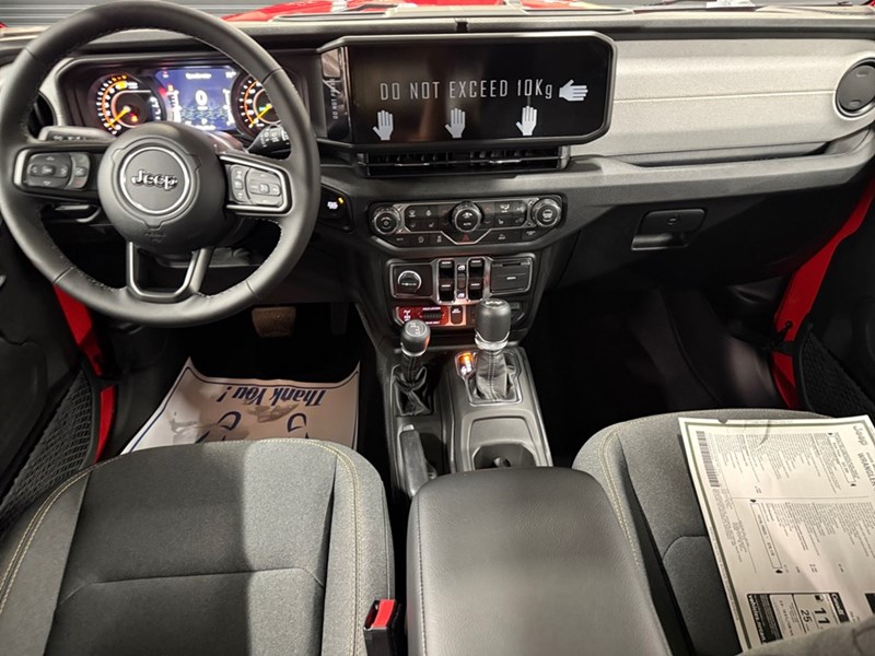 2025 Jeep Wrangler Willys 4 Door 4x4