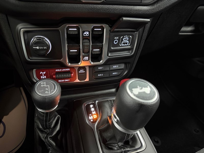 2025 Jeep Wrangler Willys 4 Door 4x4