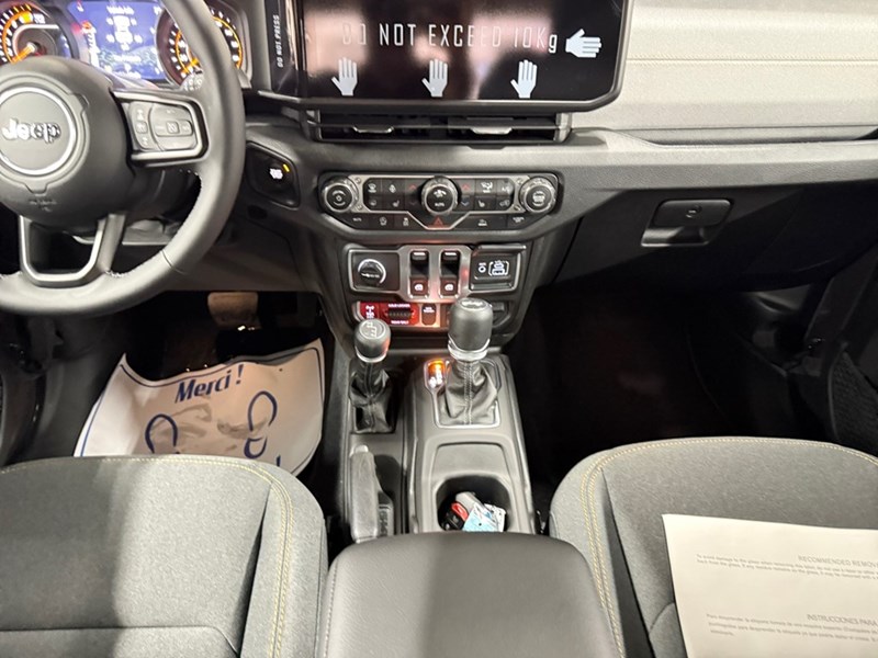 2025 Jeep Wrangler Willys 2 Door 4x4