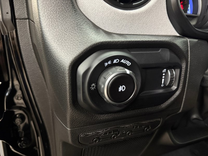 2025 Jeep Wrangler Willys 4 Door 4x4