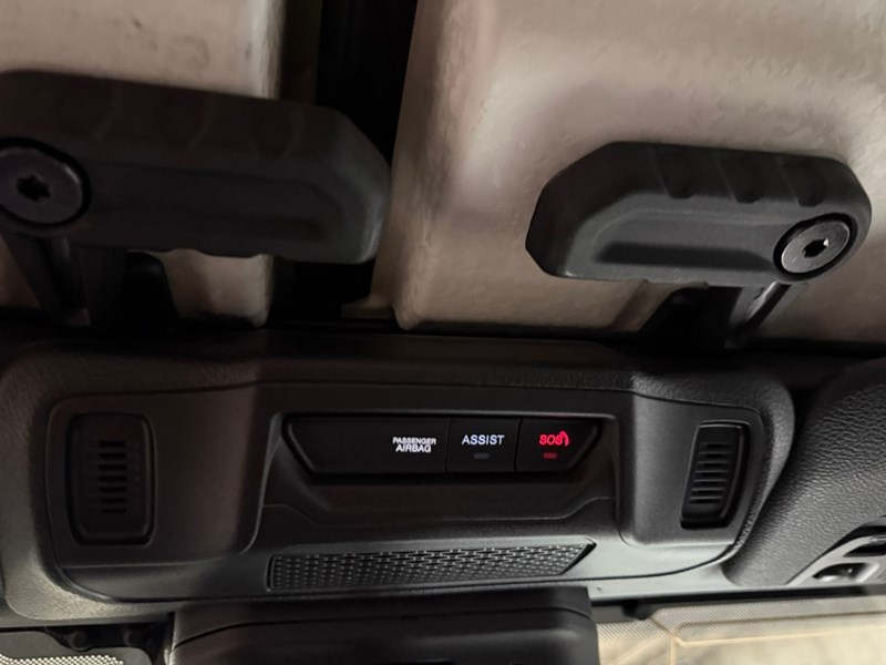 2025 Jeep Wrangler Willys 4 Door 4x4