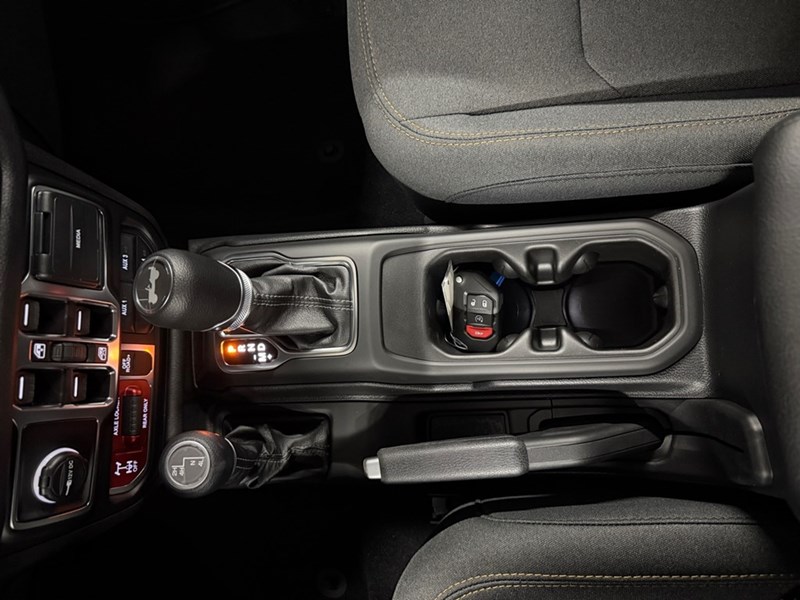 2025 Jeep Wrangler Willys 4 Door 4x4