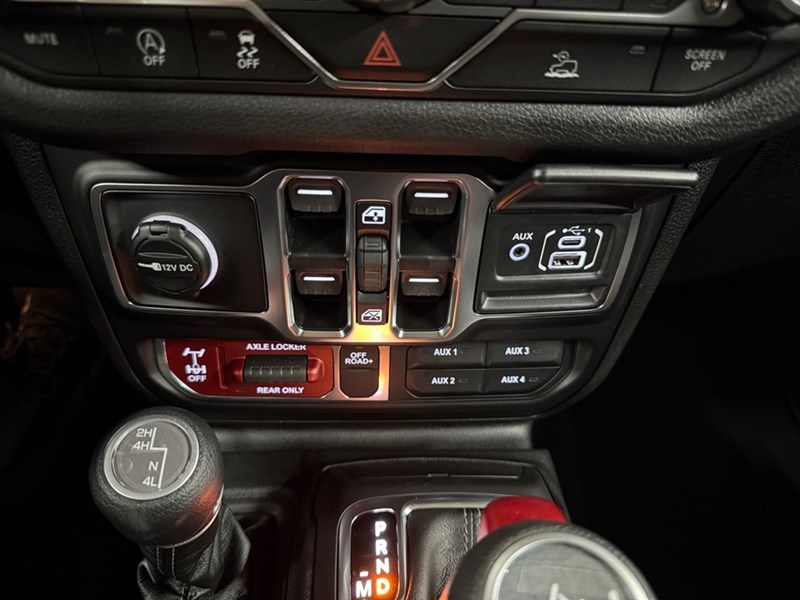 2025 Jeep Wrangler Willys 4 Door 4x4