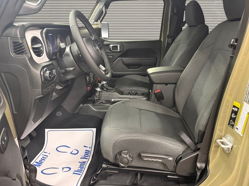 2025 Jeep Wrangler Willys 4 Door 4x4