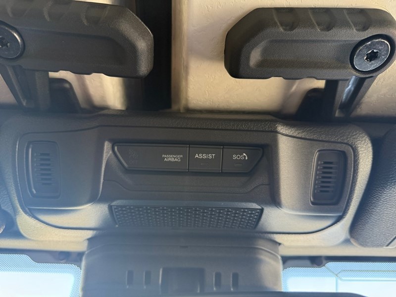 2025 Jeep Wrangler Willys 4 Door 4x4
