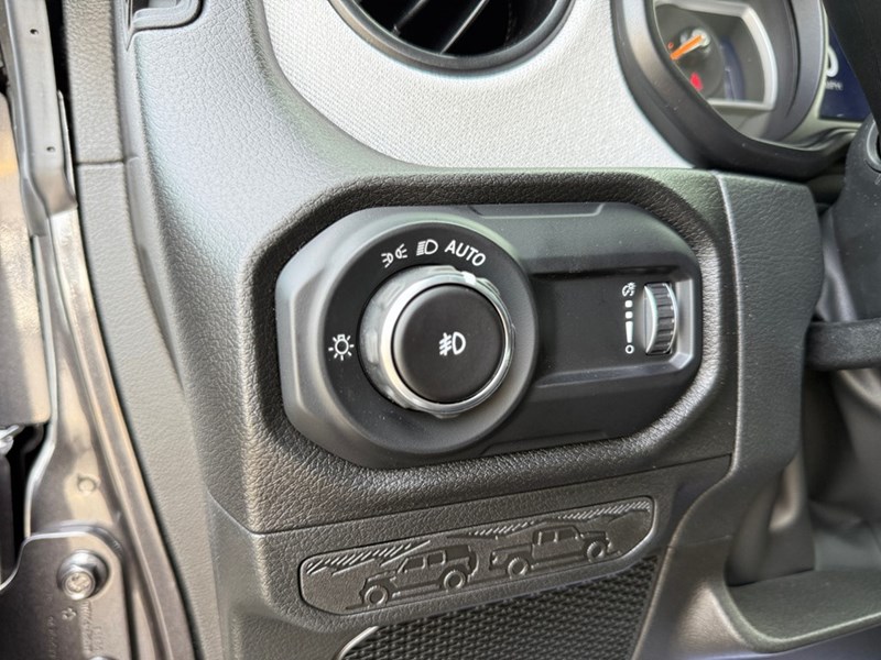 2025 Jeep Wrangler Willys 4 Door 4x4