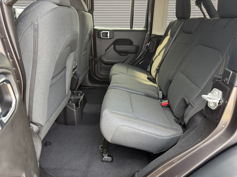 2025 Jeep Wrangler Willys 4 Door 4x4