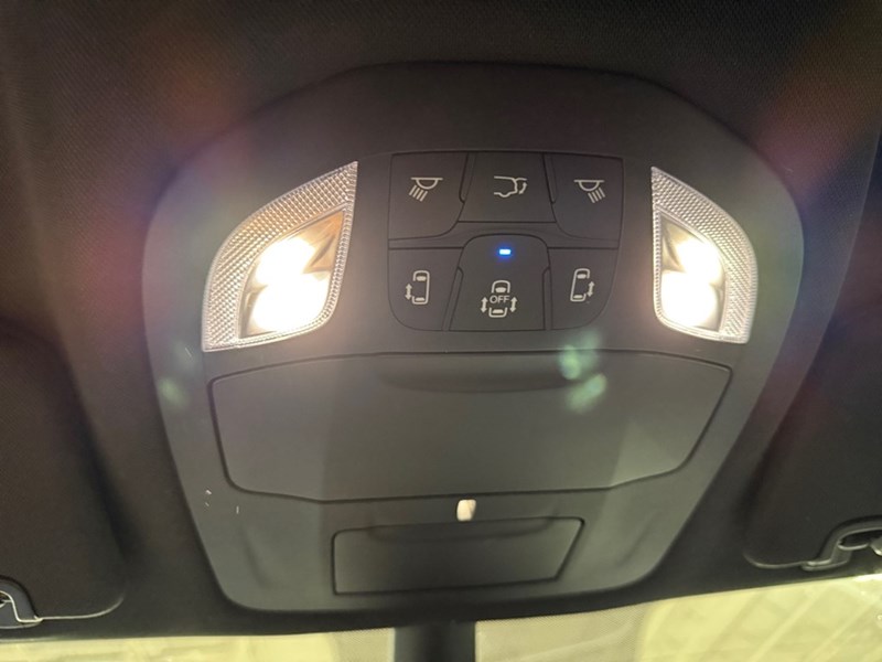 2023 Chrysler Pacifica Touring FWD